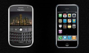 Los competidores BlackBerry e iPhone
