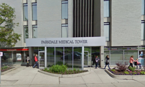 La clínica afectada está situada en el número 1081 de Carling Avenue, en Ottawa. Foto: Google Maps