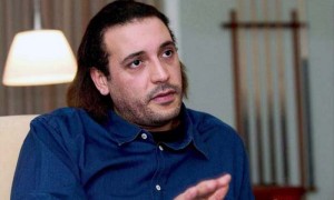 Mutasim Bilal Gadafi, hijo del exlíder libio Muammar al Gadafi, en una imagen de archivo tomada el 16 de febrero de 2005 en su residencia en Copenhague (Dinamarca). Foto: Morten Juhl / Efe