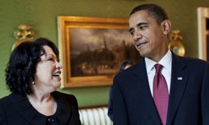 Obama junto a Sonia Sotomayor, primera juez hispana del Tribunal Supremo