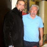 En la última fecha de este 2011, don Saúl Varela se reunió con el coordinador de réferi, Vito Curalli, ambos posando para “El Popular”. Nuestros más grandes deseos de éxito en el 2012 En la última fecha de este 2011, don Saúl Varela se reunió con el coordinador de réferi, Vito Curalli, ambos posando para “El Popular”. Nuestros más grandes deseos de éxito en el 2012