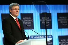 El primer ministro, Stephen Harper, hizo hincapié en las formas en que dice que Canadá está dejando que la economía crezca, como son la ampliación de las negociaciones de libre comercio, durante su intervención en el Foro Económico Mundial, este jueves 26 de enero de 2012. (Foto: Christian Hartmann/Reuters)