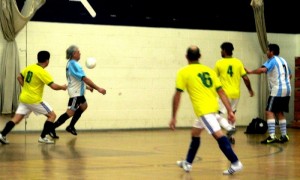 Acción del partido “Capop F.C.” con “Atlético Argentina”