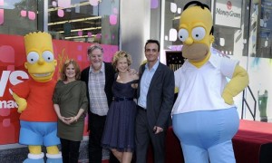 MATT GROENING RECIBE ESTRELLA EN EL PASEO DE LA FAMA DE HOLLYWOOD