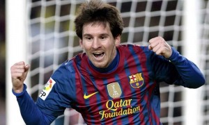 Messi celebra uno de sus cuatro goles al Valencia. Foto: Efe