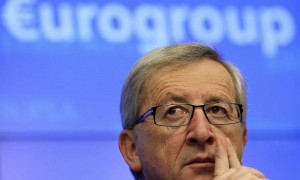 El presidente del Eurogrupo, el primer ministro luxemburgués Jean-Claude Juncker, en la rueda de prensa sobre el rescate griego. Foto: Olivier Hoslet / Efe