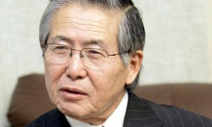 Después de asumir el Gobierno peruano en 1990, tras unas reñidas elecciones en las que logró una sorpresiva victoria sobre el escritor Mario Vargas Llosa, Fujimori cambió el rumbo de su Gobierno el 5 de abril de 1992.
