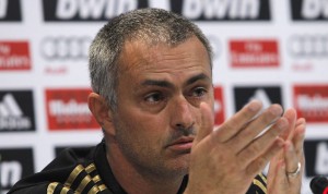 MADRID.- El entrenador del Real Madrid, el portugués Jose Mourinho, durante la rueda de prensa ofrecida este martes en Valdebebas, en la víspera del partido de liga que les enfrenta al Athletic de Bilbao en San Mamés.