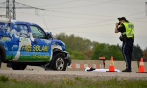 Esta fue la camioneta que atropelló a una pareja que se bajo en la 407 a cambiar la llanta de su carro. Los dos murieron en el accidente.