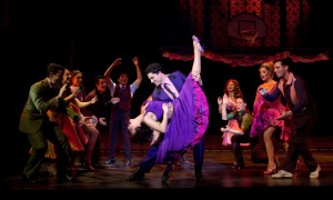 La música y el baile son parte fundamental de ‘West Side Story’, una producción con un ritmo trepidante.