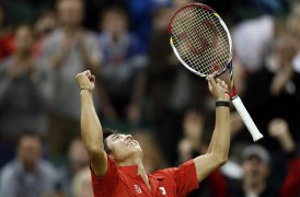 LONDRES (REINO UNIDO).El japonés Kei Nishikori tras derrotar al español David Ferrer por el resultado de 6-0,6-3 y 6-4 en el partido que han disputado en la quinta jornada de tenis de los Juegos Olímpicos de Londres 2012, disputado este miércoles en Wimbledon