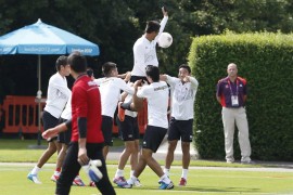 LONDRES (REINO UNIDO).- Los jugadores de Mexico ,durante el entrenamiento que realizaron este viernes 10 de agosto, en el Elttham College enLondres,de cara a la final olímpica que disputarán contra la selección de Brasil este sábado en el estadio de Wembley.