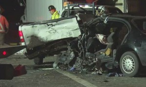 La escena de un choque fatal en la autopista 403. Foto Cortesía City News.
