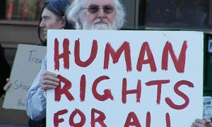 Unidos por los Derechos Humanos y la Juventud de Toronto organizan una celebración gratuita para el 5 de diciembre, en el Ontario Science Centre.