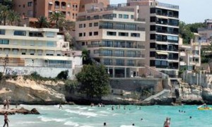Todos forman parte de un grupo de 85 rumanos que durante los pasados 10 meses han llegado a Canadá tras cruzar ilegalmente de México a Estados Unidos y que al llegar a la frontera canadiense solicitaron refugio.
