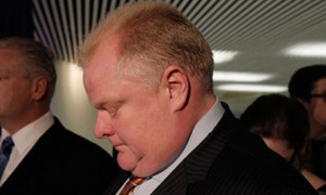 El abogado argumentó que no había pruebas de corrupción, que la cantidad de dinero en juego era pequeña y que no se le dio a Ford personalmente.