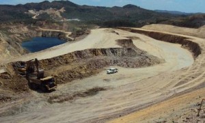 B2Gold en Nicaragua se comprometió a "intensificar los proyectos sociales que se desarrollan en (el municipio de) Santo Domingo".