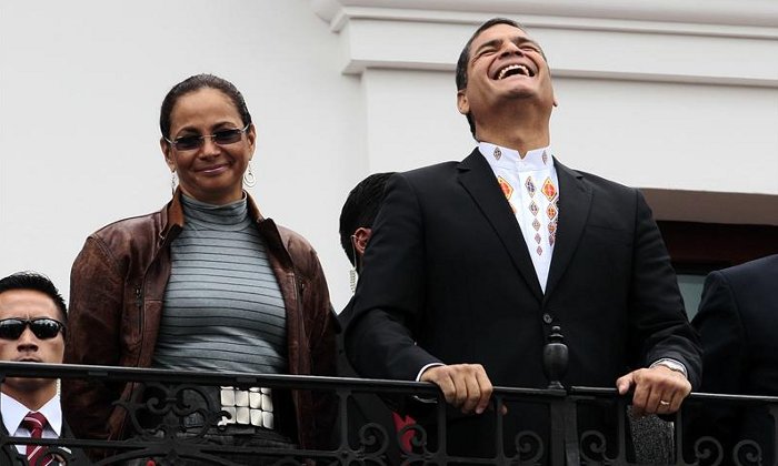 CORREA ANUNCIA QUE PERDONARÁ AL DIARIO EL UNIVERSO