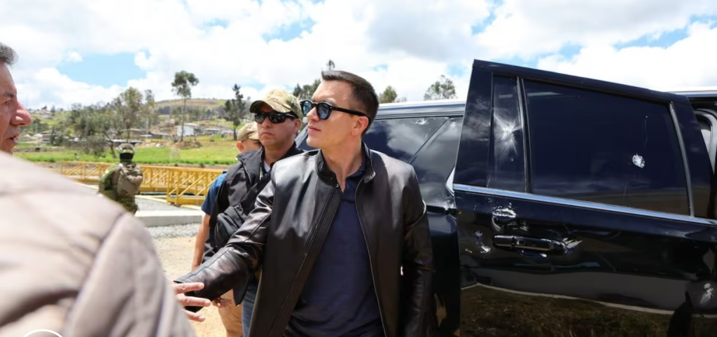 Prezydent Ekwadoru z wizytą w prowincji — konwój prowadził czołg