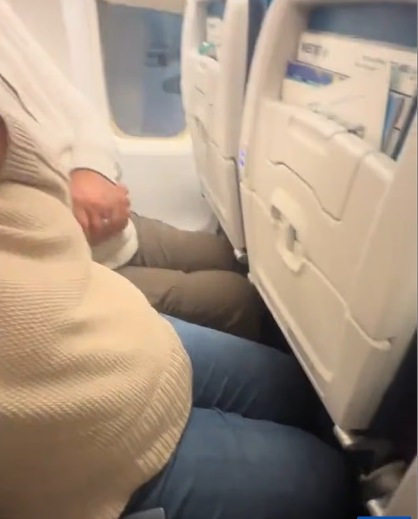 Ograniczenie przestrzeni na nogi przez WestJet wywołuje milion protestów