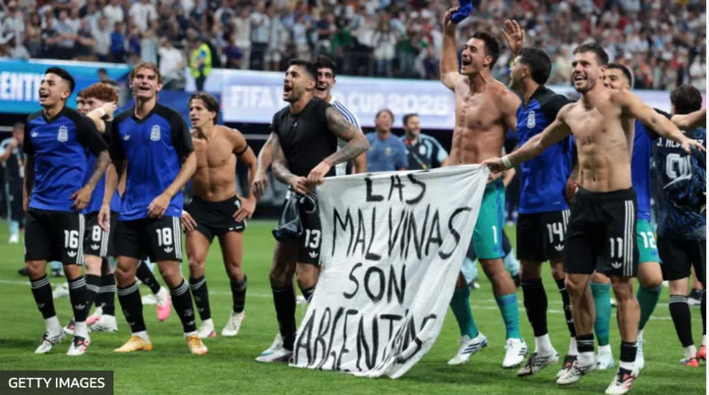 FIFA może ukarać Argentynę za transparent